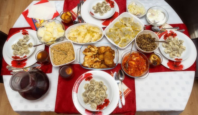 Czy można zamrozić barszcz, piernik, makowca lub bigos wigilijny? Nie każdy o tym wie