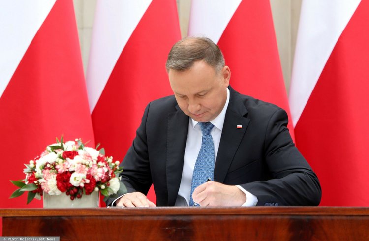 Andrzej Duda podpisał ustawę o ochronie zwierząt