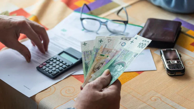 62 lata płacił składki do ZUS. Wysokość jego emerytury zaskakuje