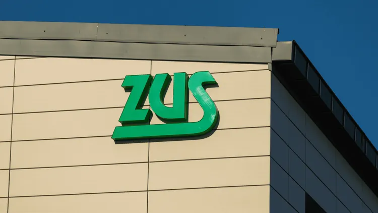 ZUS podnosi składki. Trzeba zapłacić więcej i to już do 20 sierpnia