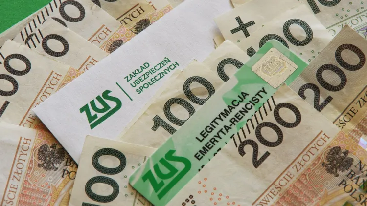 Przepracowała 40 lat i przeszła na emeryturę w wieku 60 lat. Tyle wypłaci jej ZUS