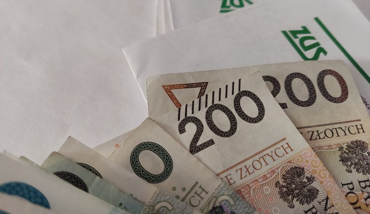 Waloryzacja emerytur już w marcu. Sprawdź, ile dostaniesz