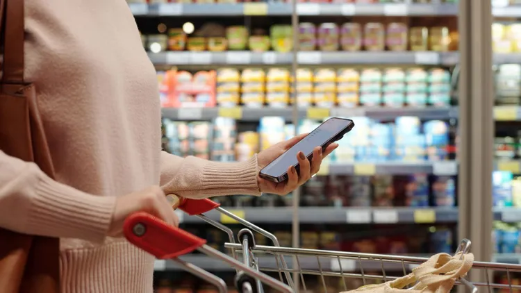 Lidl i Biedronka zmieniają godziny otwarcia przed Bożym Ciałem. Wiadomo, do której Polacy zrobią zakupy 3 czerwca