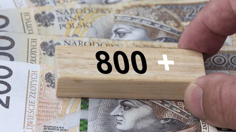 Tysiące wniosków 800+ odrzuconych. Będą kolejne zmiany, jest stanowisko rządu