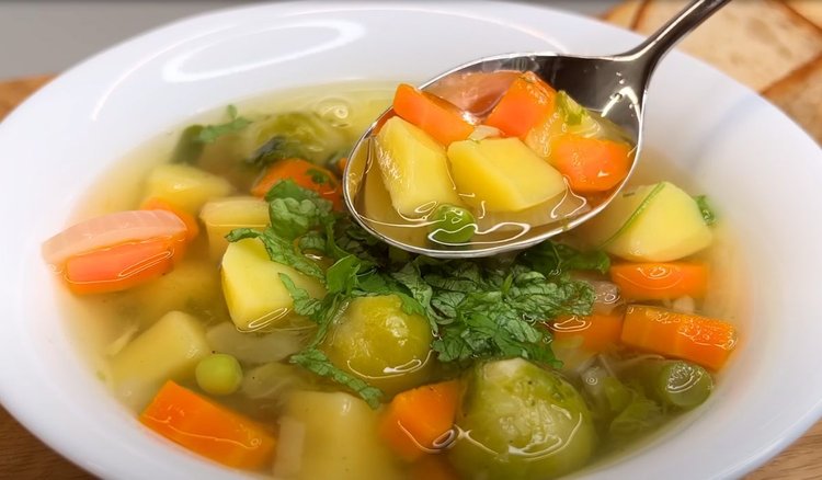 Z tą zupą szybko zbijesz cukier i cholesterol. Jem ją codziennie i wyniki wróciły do normy