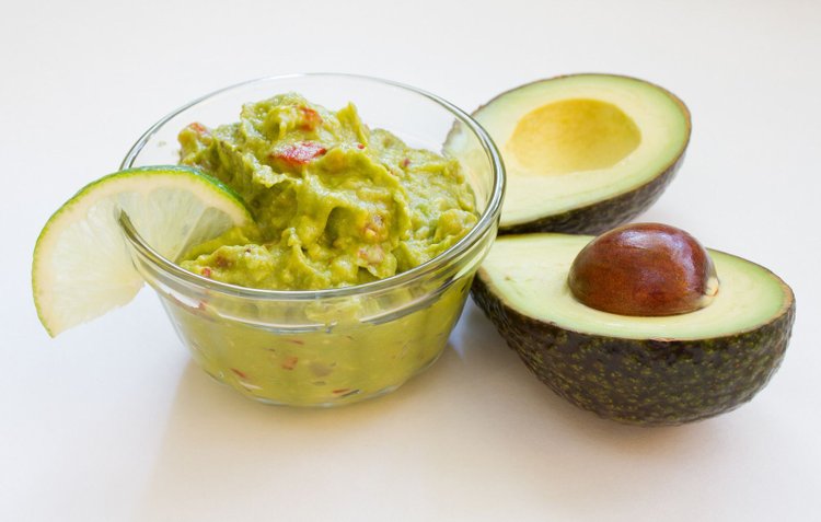 Klasyczne guacamole krok po kroku - podstawowy przepis