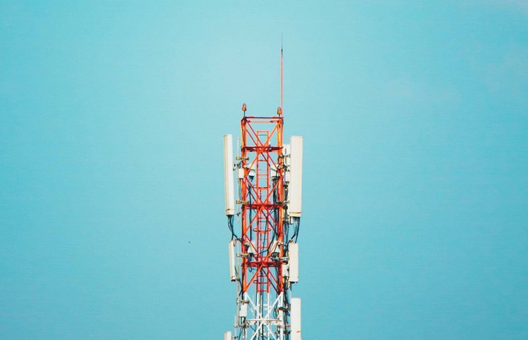 Bezprzewodowy internet w Europie: grozi nam przeciążenie i marginalizacja w innowacjach