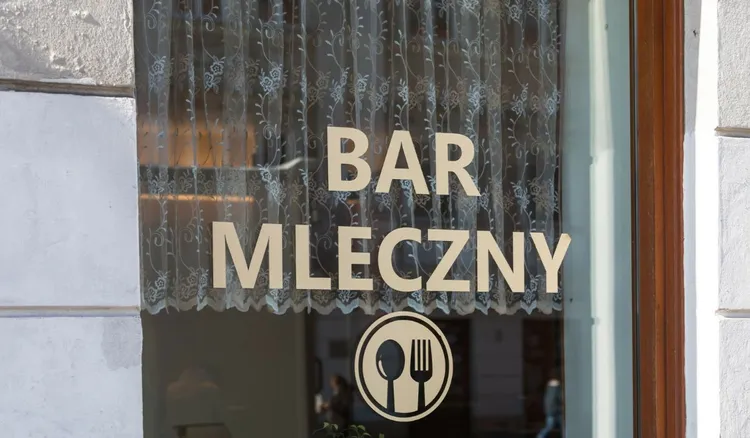 Bary mleczne - relikt przeszłości, czy przyszłość ulicznego jedzenia?
