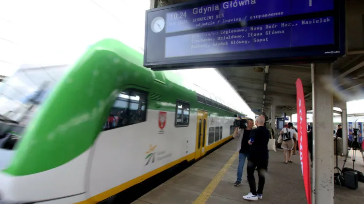 Za niecałe 30 zł prosto nad Bałtyk. Ulubiony pociąg Polaków rusza już za moment