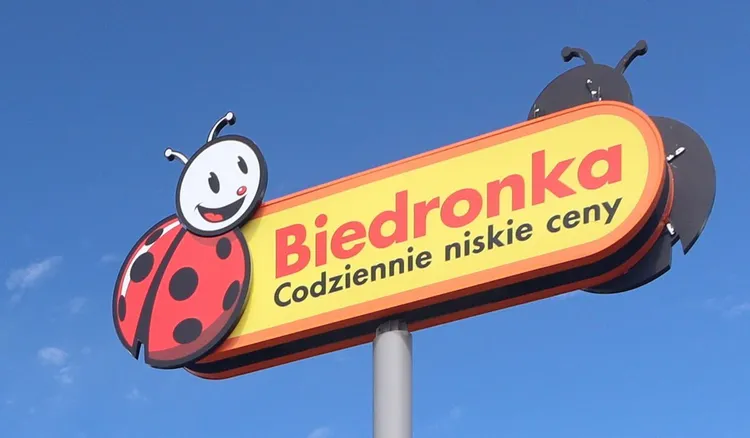 Biedronka oficjalnie potwierdziła, tak będzie przez cały kwiecień. Chodzi o ceny jedzenia