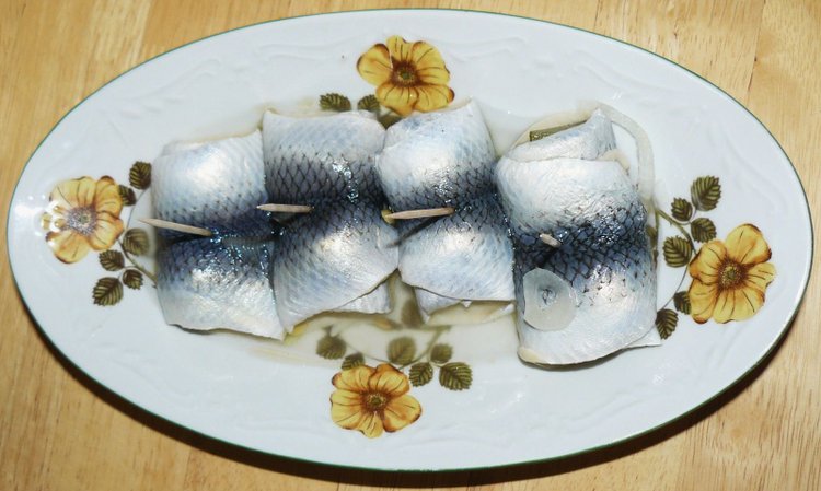 Śledzie z sosem tatarskim