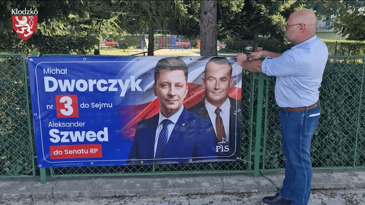 Burmistrz usunął plakaty wyborcze PiS. "Przestańcie łamać Kodeks wyborczy"