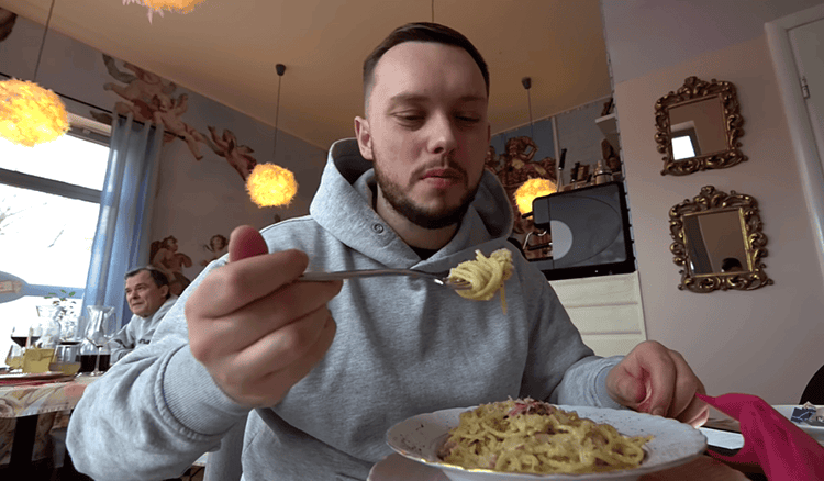 Odwiedził restaurację po Kuchennych Rewolucjach. Zupełnie nie zgodził się z opinią Gessler