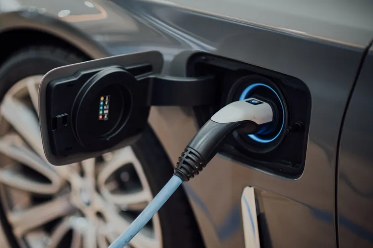Nowe ogniwa mają być rewolucją dla aut elektrycznych. Na razie to „produkcyjne piekło”