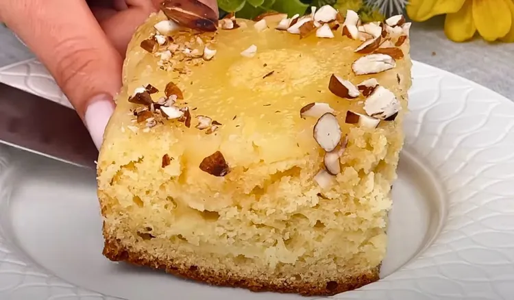 Rodzina ciągle prosi mnie o to ciasto. Smakuje jak marzenie, lepiej zrób od razu dwie blaszki 