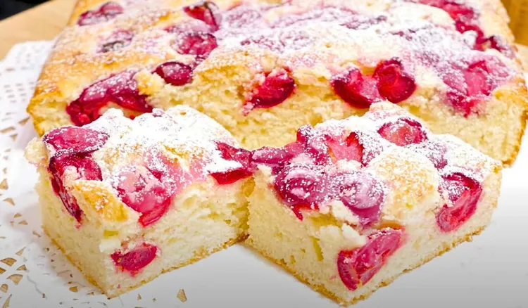 To mój ulubiony przepis na ciasto z wiśniami. Jest tak dobre, że nikt nie kończy na jednym kawałku