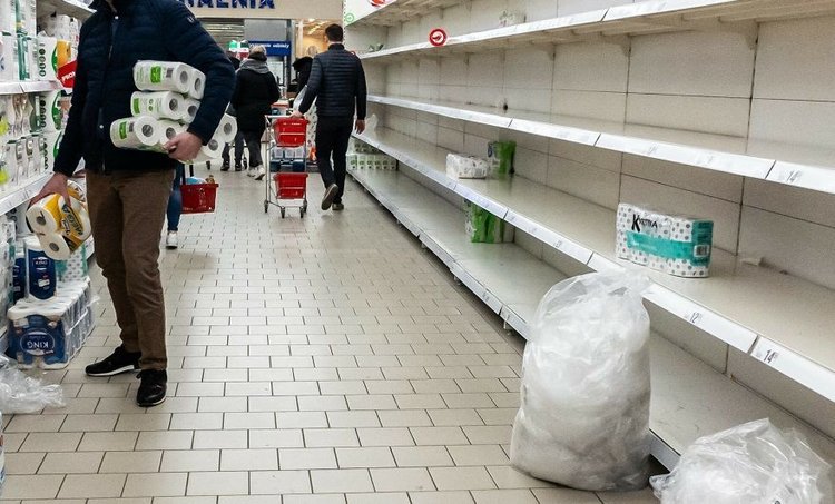 Zakaz plastiku już za rogiem, wchodzi od 1 lipca. Decyzja na szczeblu unijnym 