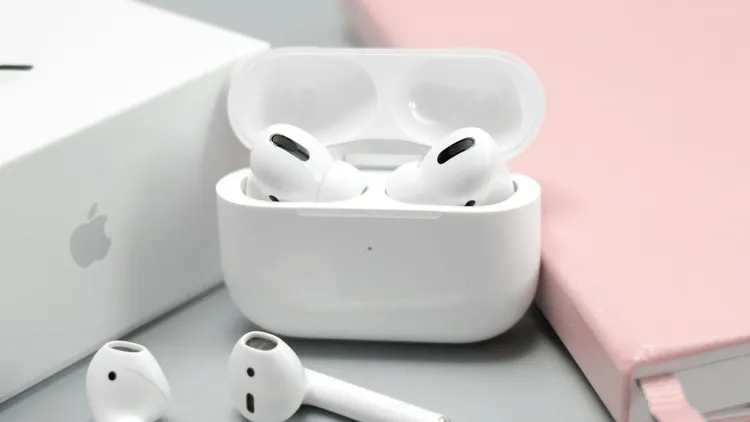 Bank Citi Handlowy ma specjalną ofertę. Można dostać słuchawki AirPods 3