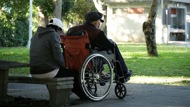 Do 4 tys. zł niezależnie od dochodów - wypłaty nowego świadczenia ruszą w styczniu