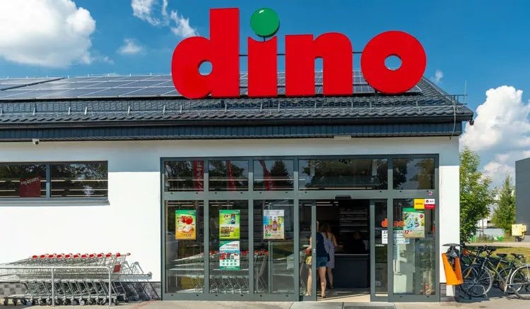 Dino znów poszło na całość. Wielka obniżka cen cukru i mięsa