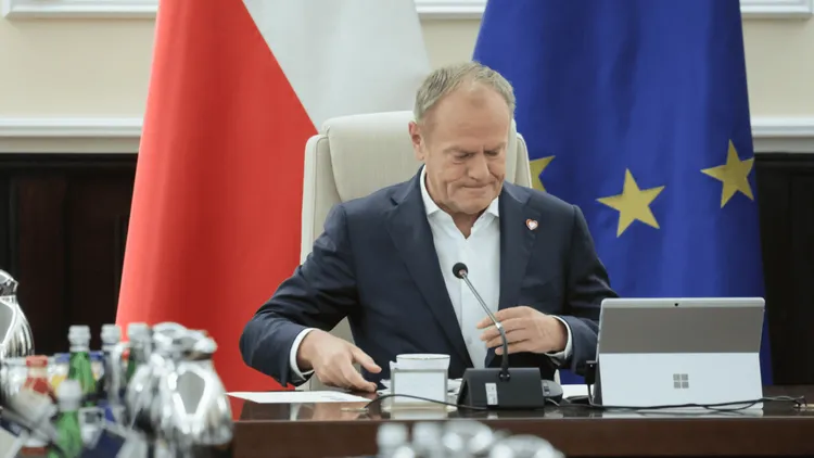 Tusk stawia się Brukseli. Kolejna obietnica wyborcza do kosza - chodzi o ZUS