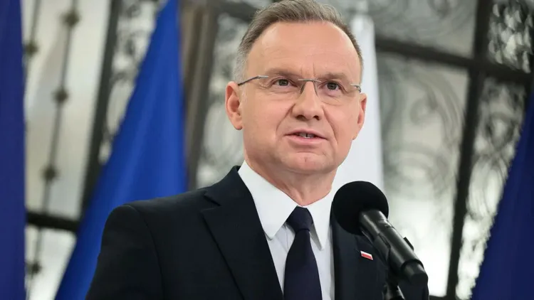 Taka emerytura trafia na konto Andrzeja Dudy. "Nie jest to kwota jakaś bardzo wygórowana"