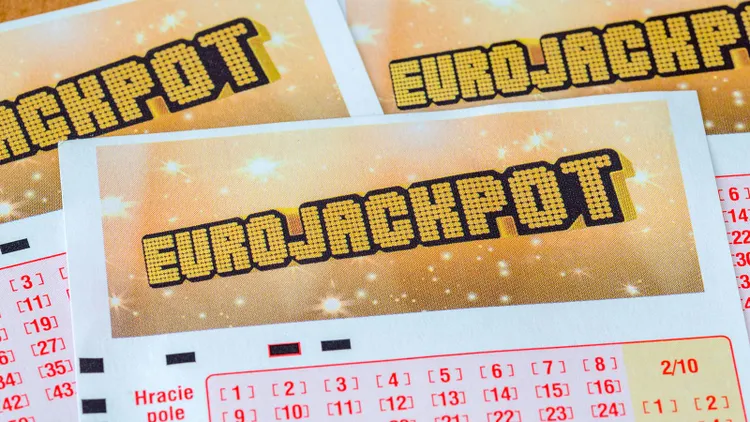Wygrał w Eurojackpot grube miliony, ale dopiero po śmierci. Wiadomo, gdzie trafią pieniądze
