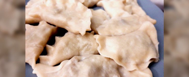 Rewelacyjny przepis na ciasto na pierogi