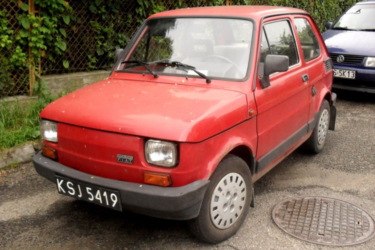 Fiat 126p obchodzi 50. urodziny. Pół wieku temu w Polsce rozpoczęła się prawdziwa rewolucja motoryzacyjna