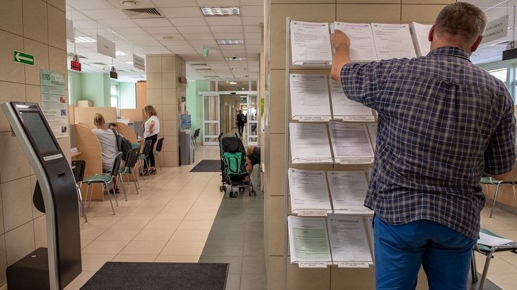 Powstaje coraz więcej jednoosobowych firm. Częściej też wznawiane są zawieszone działalności