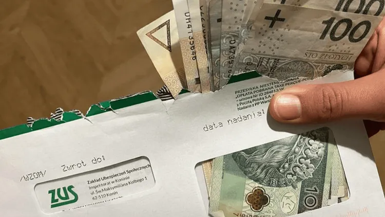 ZUS może zmniejszyć emeryturę lub rentę. Limity dorabiania dla emerytów 2024