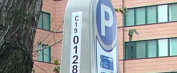 Wrzuciła pieniądze, parkomat był zepsuty, a i tak dostała mandat. „Po prostu żałosne”