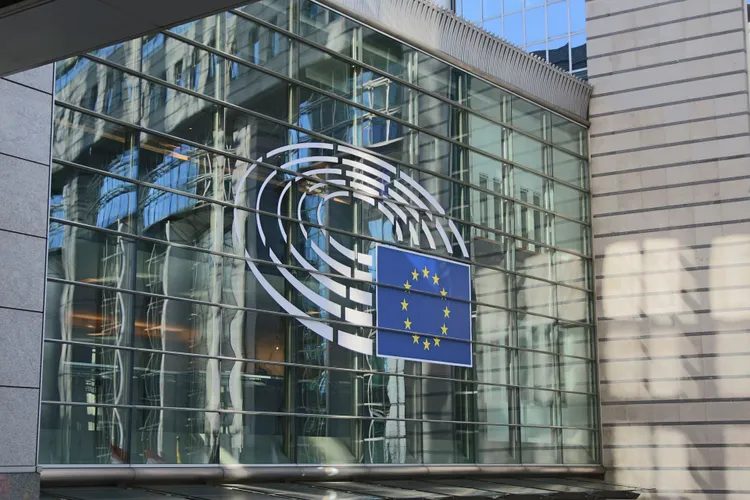 Parlament Europejski przegłosował akt o sztucznej inteligencji
