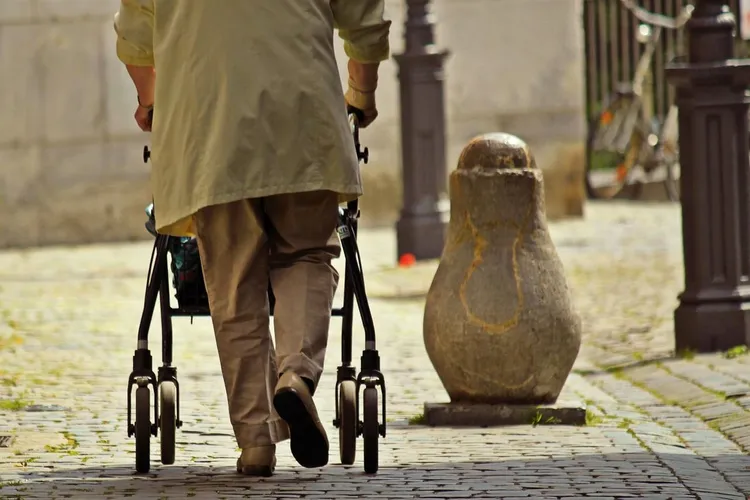Trzynasta emerytura 2024. Ile pieniędzy dostaną seniorzy?