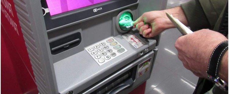 EnveloBank znika z polskiego rynku. Klienci muszą być gotowi na zmiany