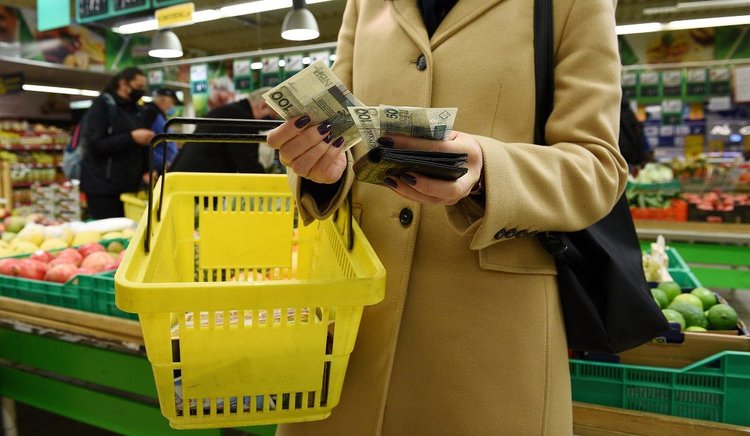 Zerowa stawka VAT na żywność. Czy podbije inflację? Zdania ekspertów są podzielone