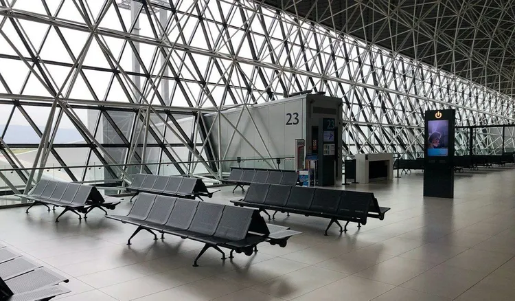 Kraków. Lotnisko kończy z osobną kontrolą elektroniki i płynów