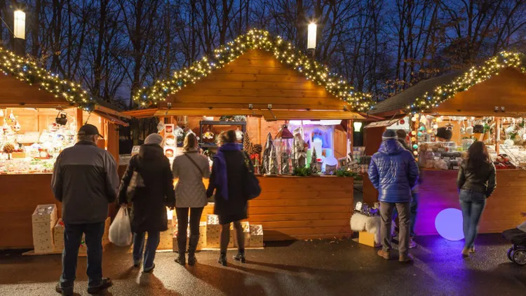 Ceny na jarmarku w Warszawie. Sprawdzamy, czy stołeczna impreza jest tańsza od innych