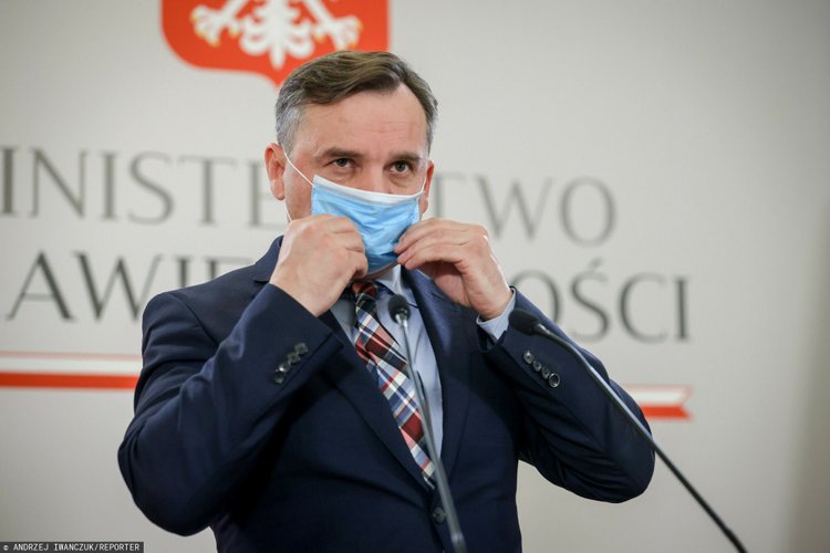 Ziobro zajął się sprawą uziemienia polskiego samolotu. Jest już pierwsza decyzja