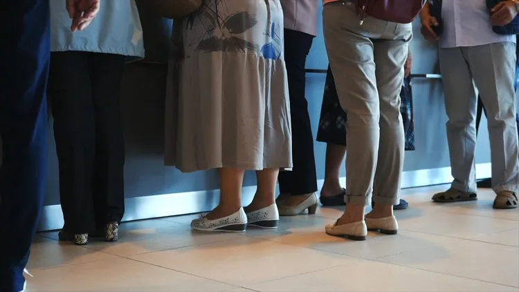Tu po pączki czeka się ponad godzinę. Zajmij miejsce zawczasu 