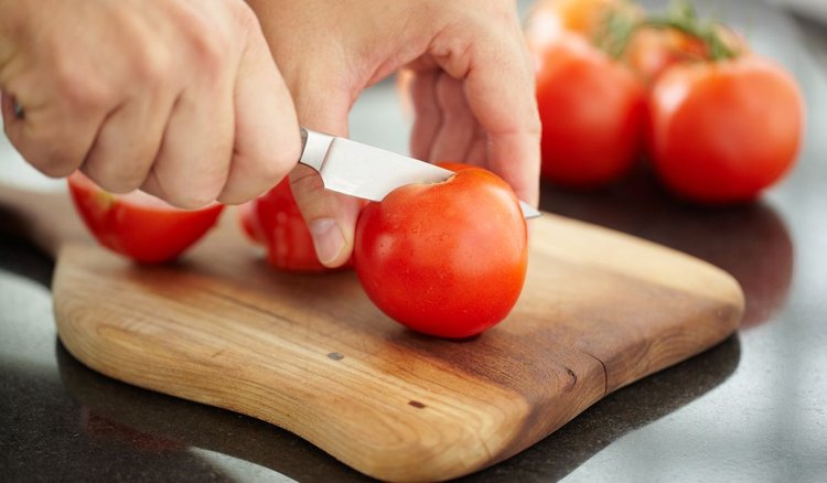 Tę błyskawiczną sałatkę z 2 składników robiłam nie raz. Pasuje do wszystkiego