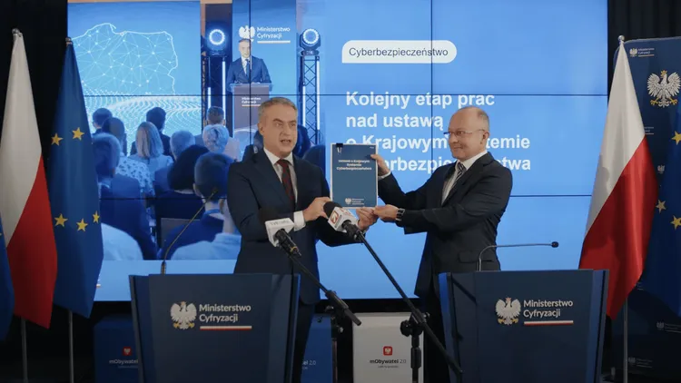 Unia unosi cyfrową tarczę. Tak Polska będzie się chronić przed rosyjskimi hakerami