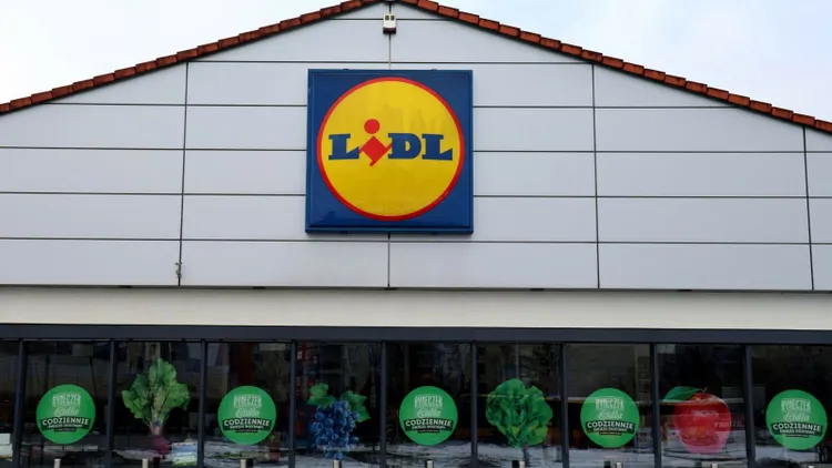 W Lidlu zacznie się po weekendzie. Oferty "2+1 za grosz" i obniżki o 50%