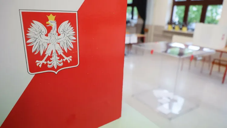 Śmierć w lokalu wyborczym. Mężczyzna nagle stracił przytomność