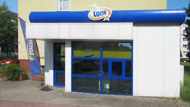 Nie jedna, a aż trzy "szóstki" w Lotto. Wiemy, w jakich miastach kupiono szczęśliwe kupony