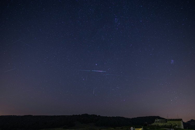 Ostatnie deszcze meteorów w tym roku wkrótce nad Polską. Zobacz Geminidy i Ursydy