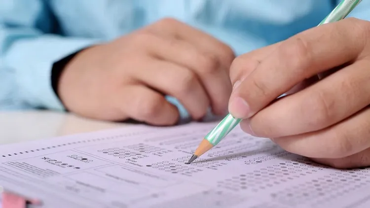 Koniec z papierowymi legitymacjami. Zmiany już od 12 lipca