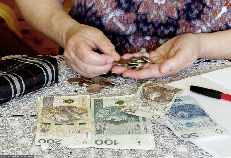 Rząd chce rewolucji w emeryturach. Zmiany mogłyby objąć ponad 70 tys. osób rocznie