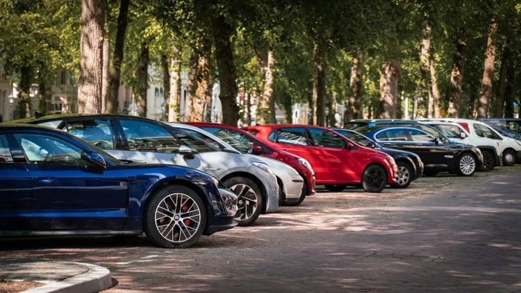 Szczecin. Zhakowali parking. Kierowcy przelewali pieniądze oszustom