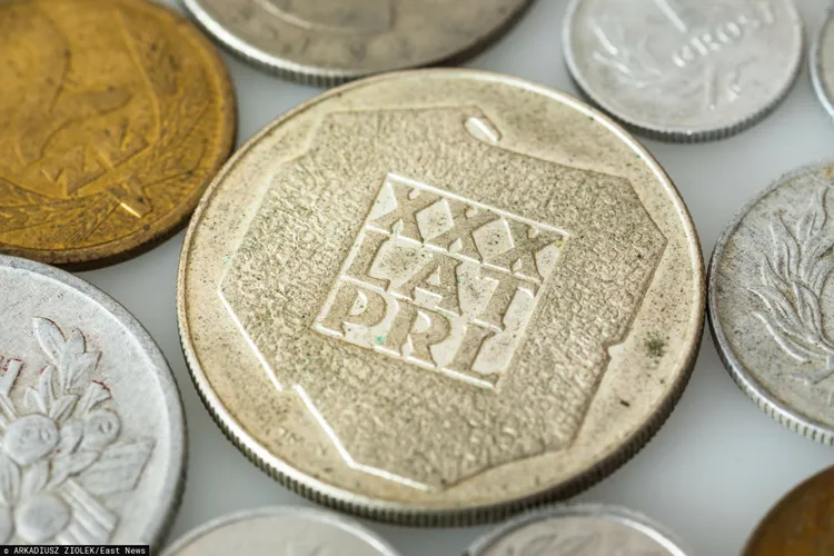 Wydasz 50 zł, a dostaniesz 1250 zł? Ta jedna moneta to inwestycyjny hit. Wyjaśniamy fenomen